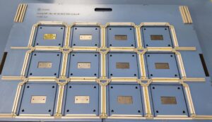 Штанцформа с местами для монтажа клише