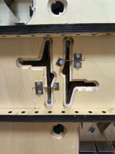 Стрипперная останстка штанцевальной формы с разделителями облоя элемент нижней части