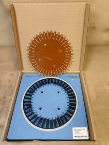 Штанцформа для картонной тарелки с контрматрицей из пертинакса